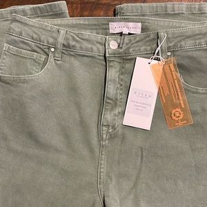NWT RISEN Jeans size 1xl. olive colored jeans wide legged